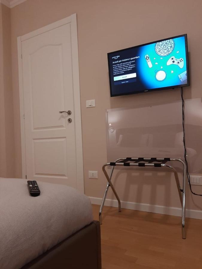 Charme In Righi Apartment Bologna Bagian luar foto